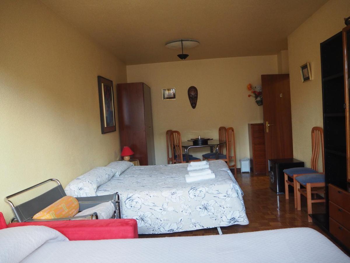 Alojamientos Acella Pamplona Exteriér fotografie