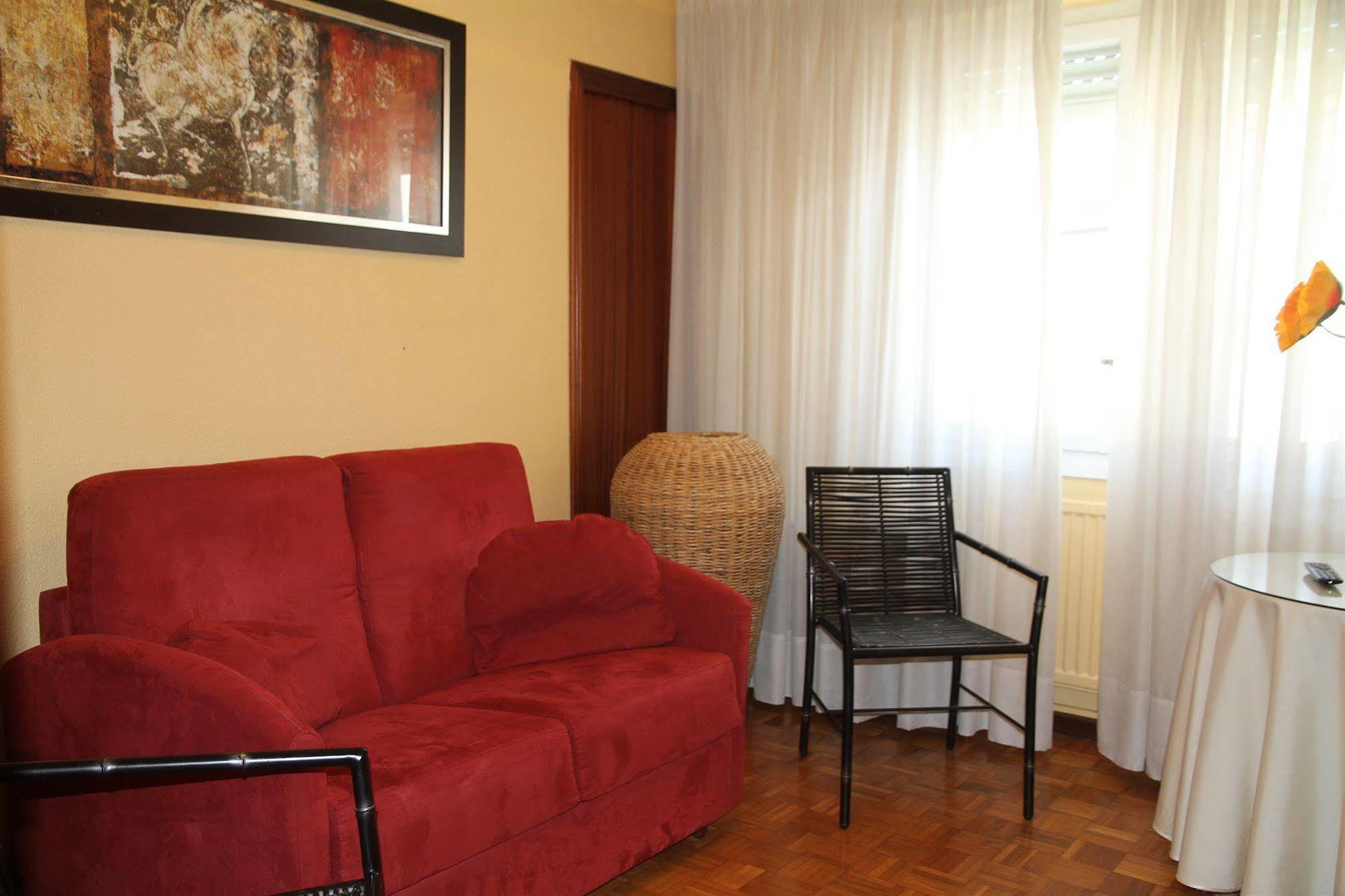 Alojamientos Acella Pamplona Exteriér fotografie